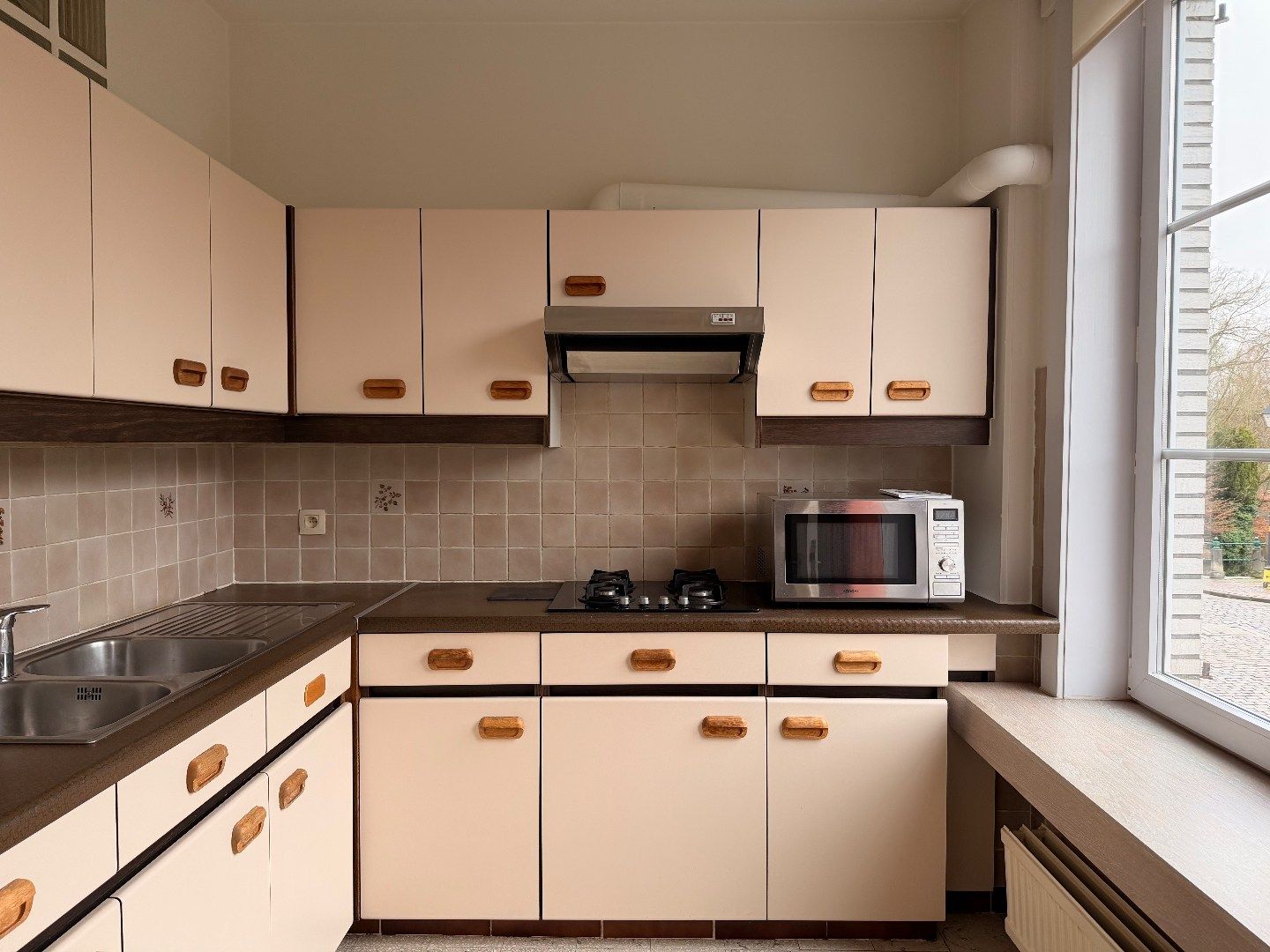 Ruim appartement te huur met 2 slaapkamers op een TOPlocatie te Lier! foto 8