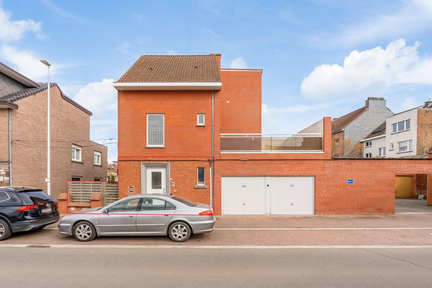 Hoofdfoto van de publicatie: Gelijkvloers appartement met groot terras op gunstige locatie!