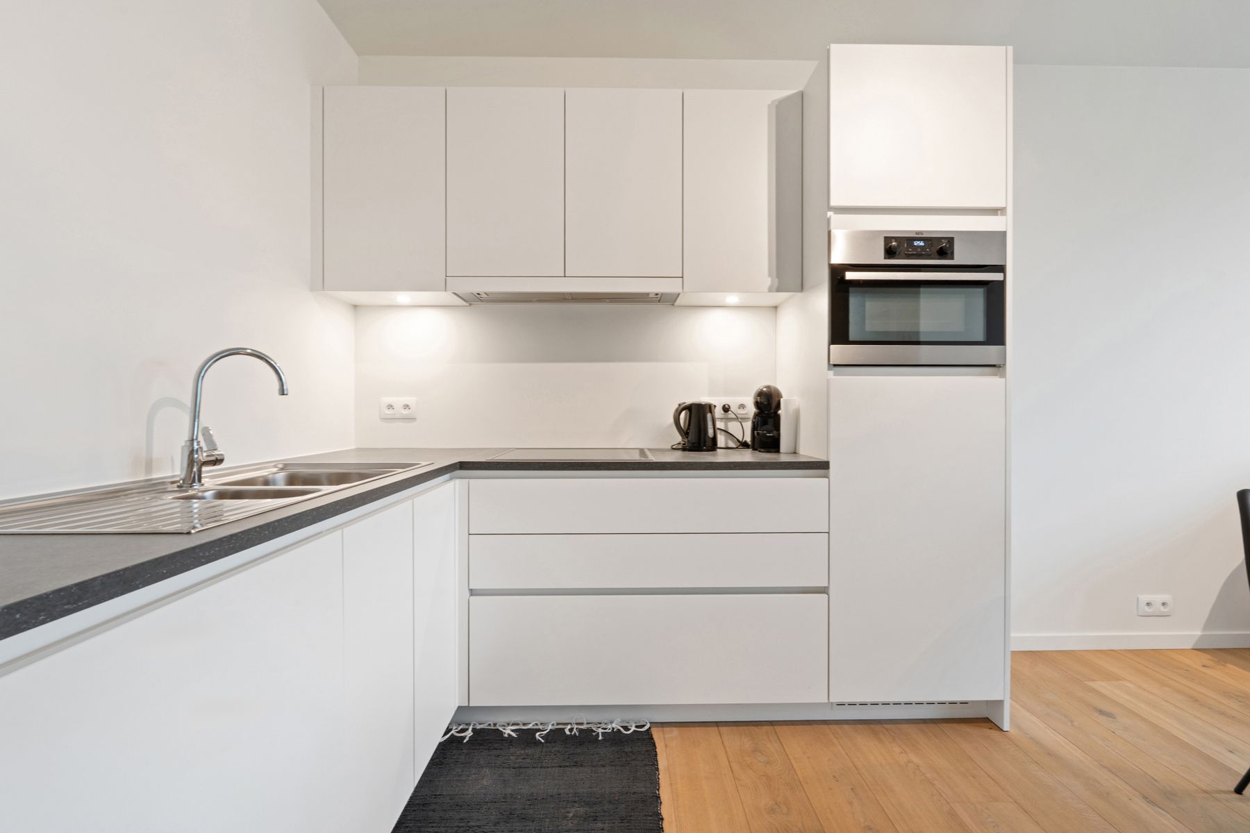 Moderne assistentiewoning met terras foto 6