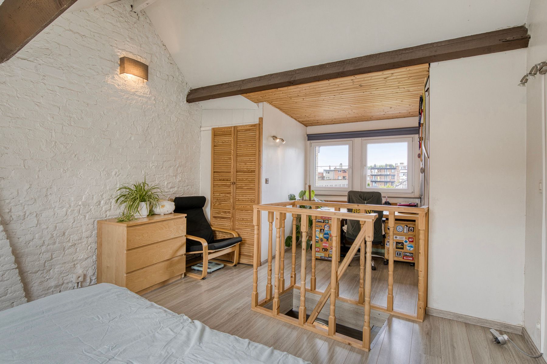 Gezellige rijwoning met terras te centrum Halle foto 11