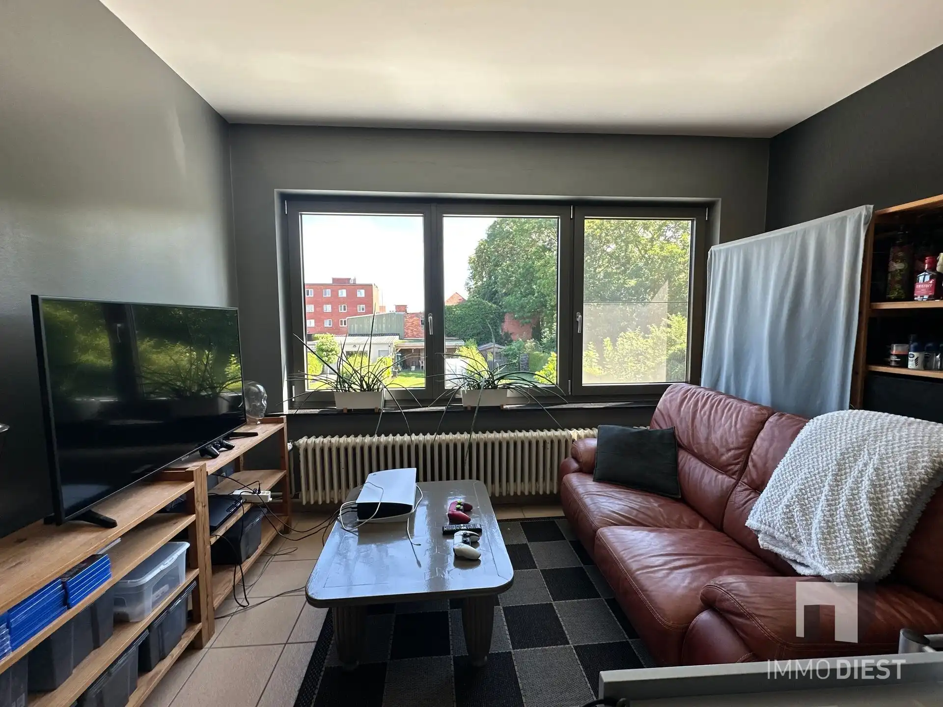 Zonnige woning met 3 slpks, garage en tuin foto 16
