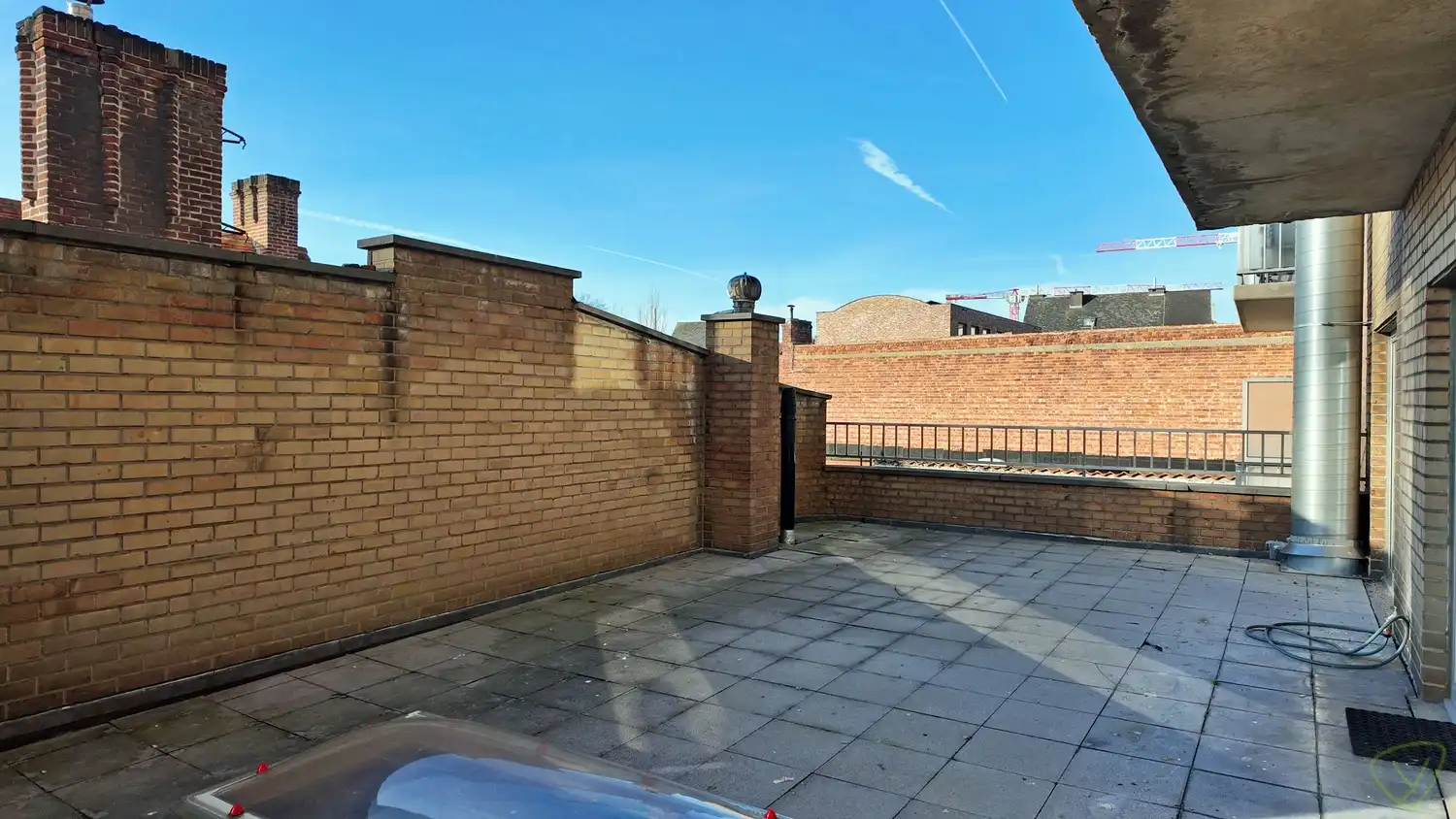 Lichtrijk en ruim 3-slaapkamerappartement op centrale ligging foto 14