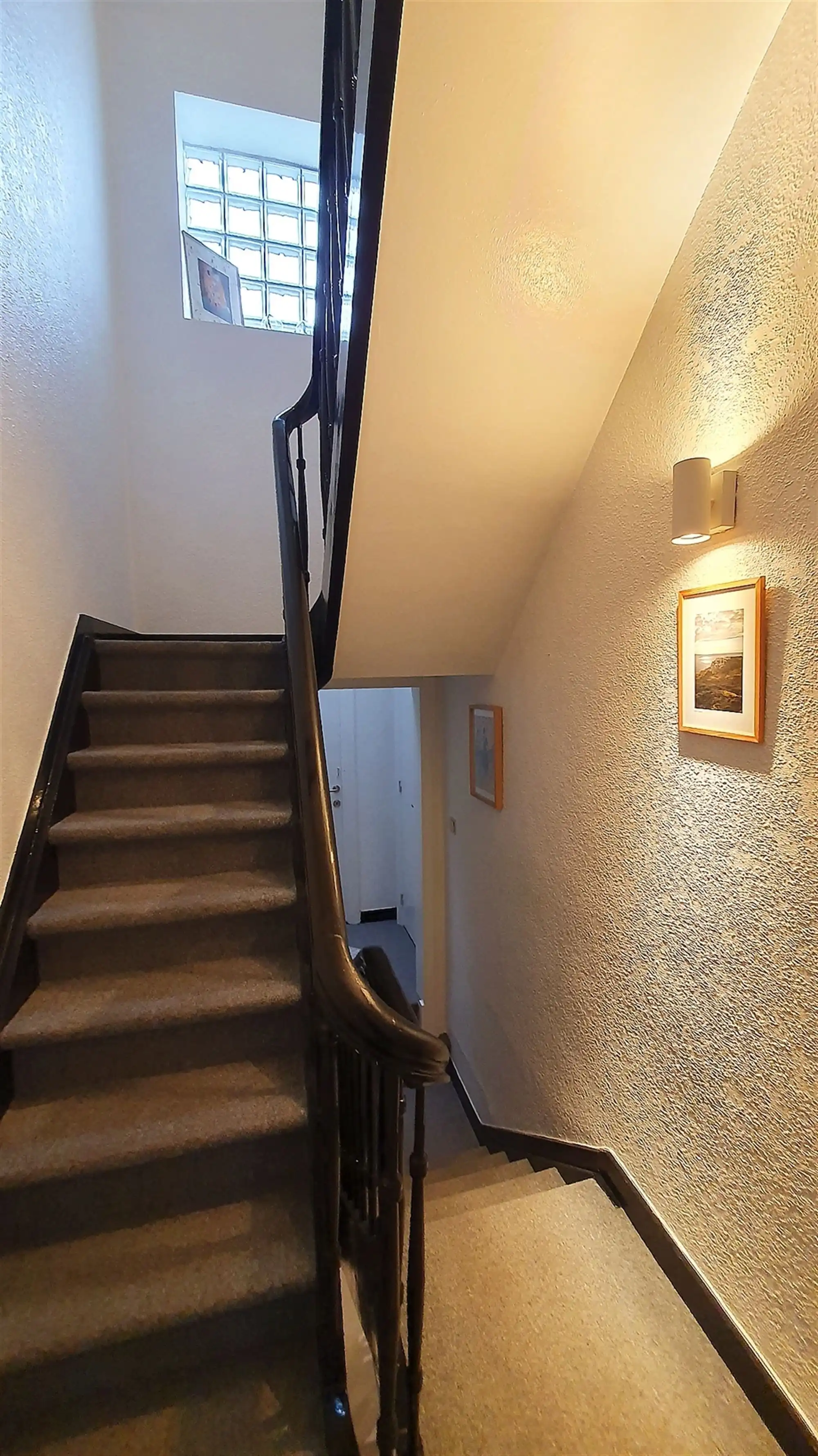 Volledig instapklaar handelspand met woonst foto 8