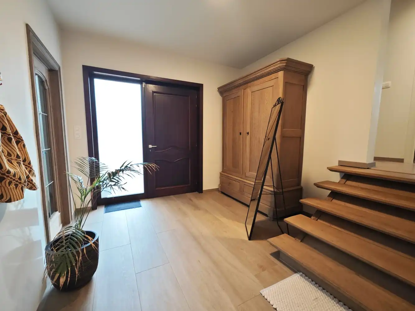 Grotendeels gerenoveerde woning op 16a78ca foto 17