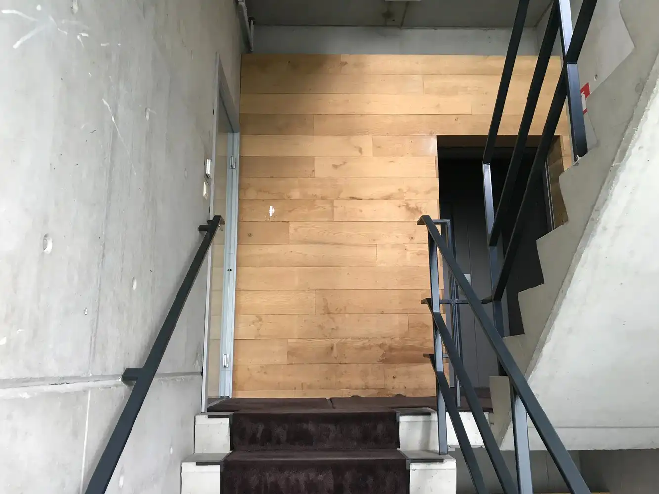 215m² kantoorruimte foto 13