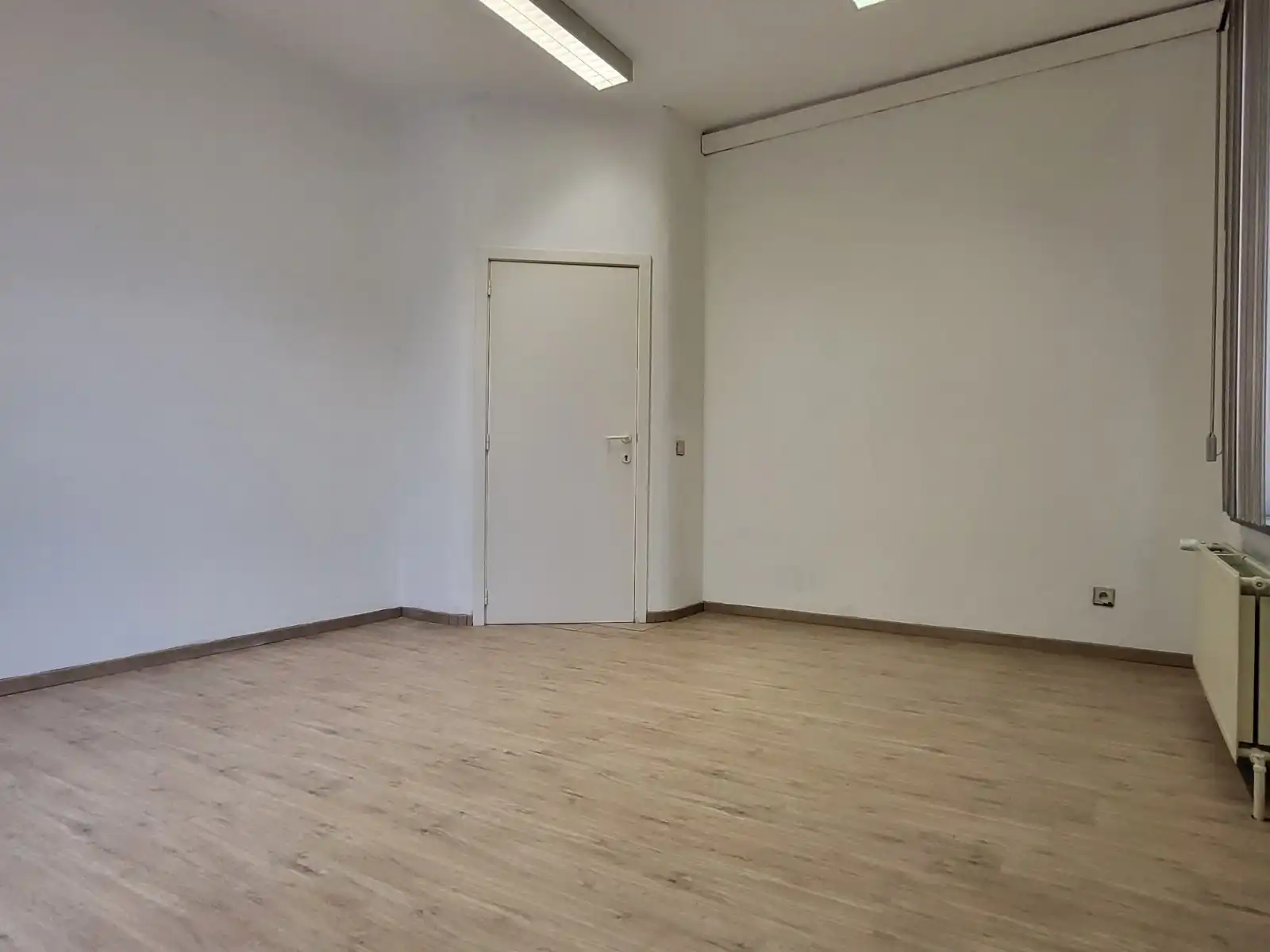 Grote kantoorruimte op toplocatie! foto 17