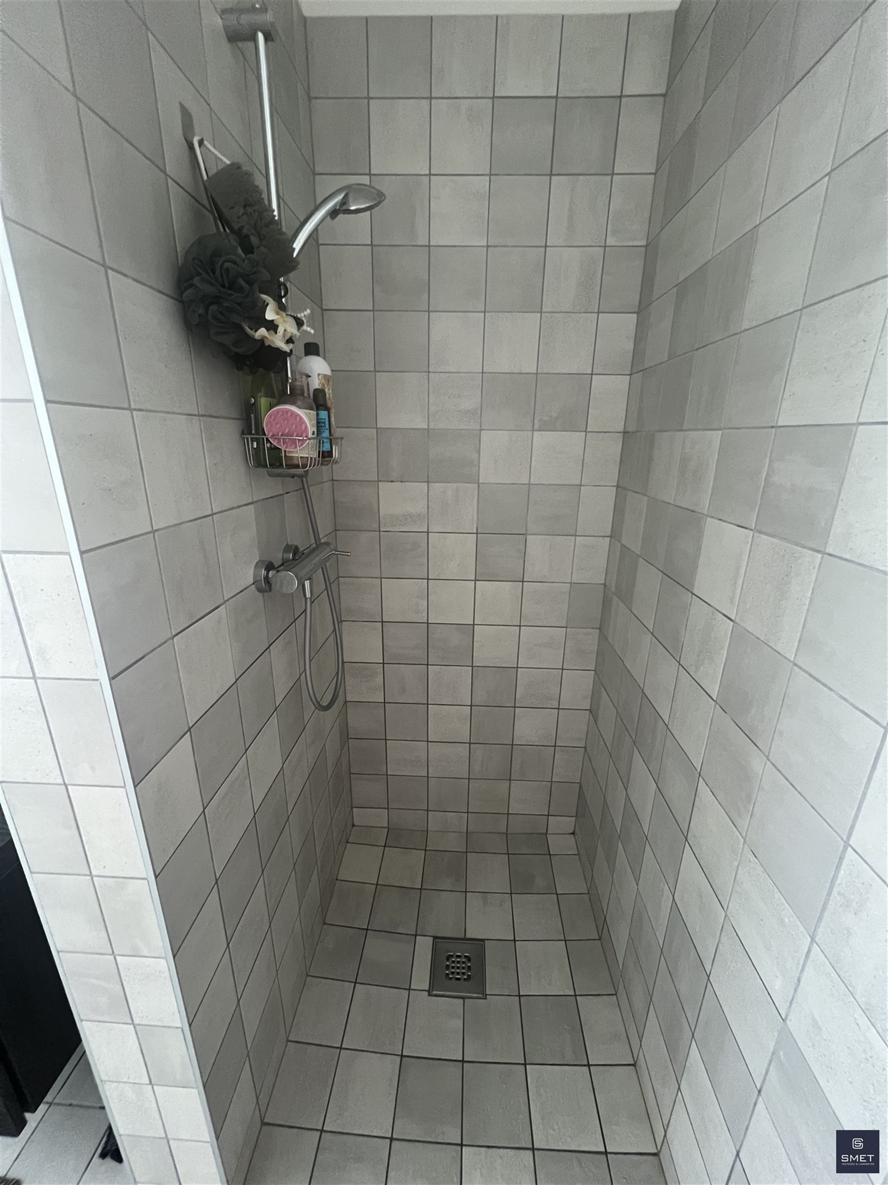appartement met 1 slpk, terras en autostaanplaats foto 14