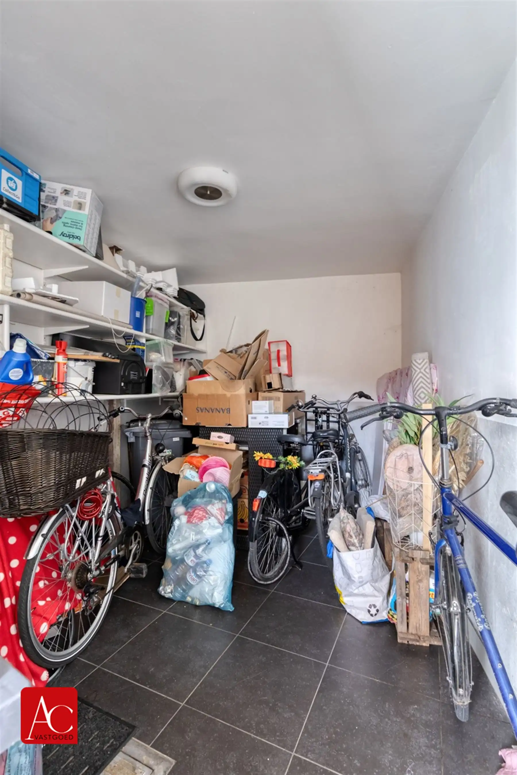 Appartementsgebouw bestaande uit 3 eenheden foto 29