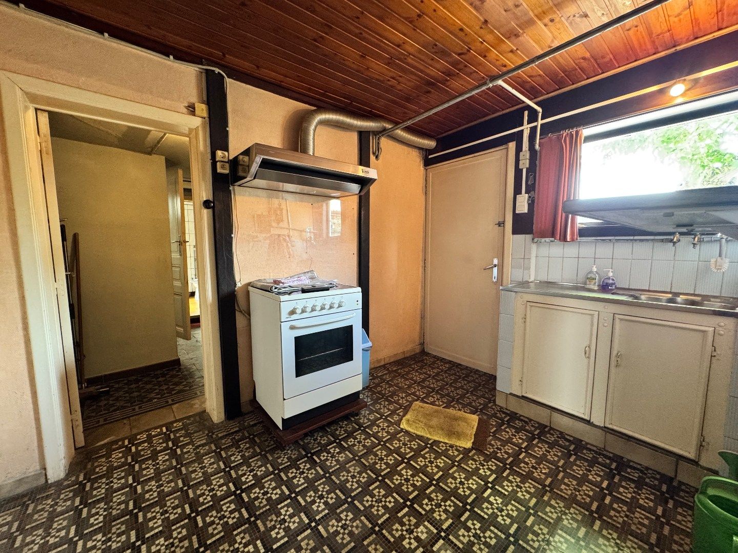 Woning met 3 slaapkamers tuin en garage te Gistel foto 7