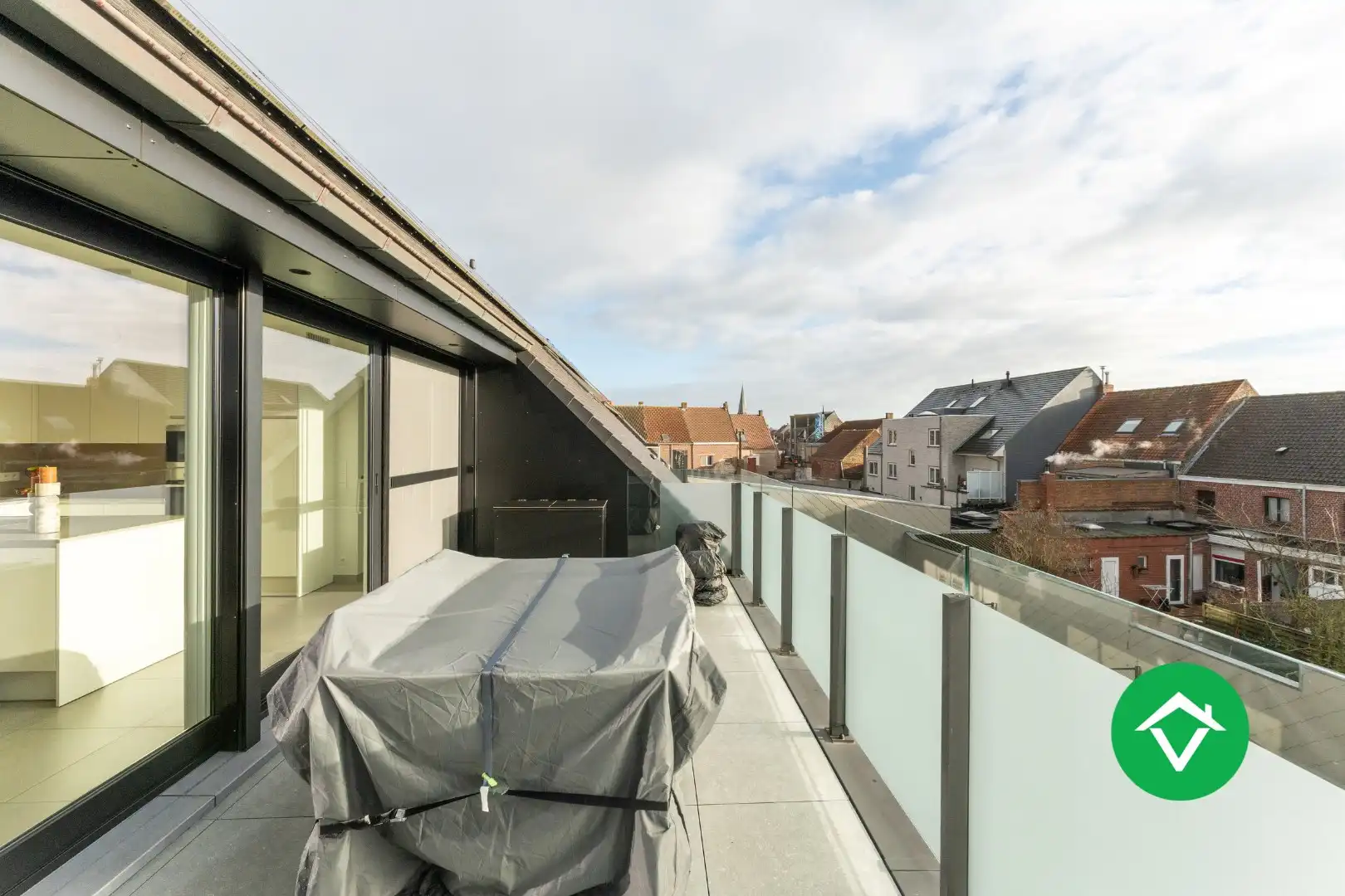 Instapklaar appartement met 2 slaapkamers en volledig ingerichte zolder te Koekelare foto 10