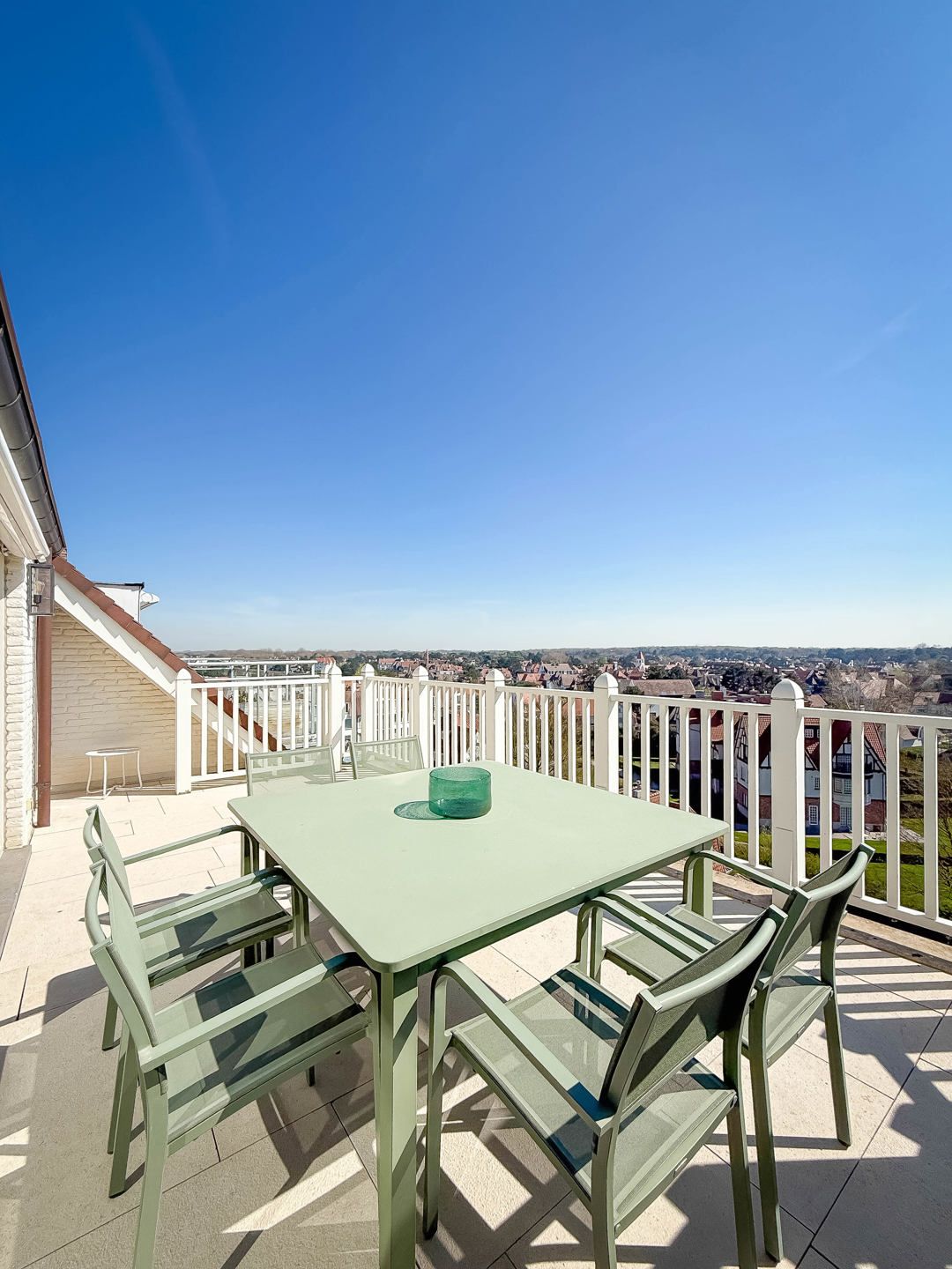 Luxueus duplex-appartement, gelegen in hartje Zoute... foto 7