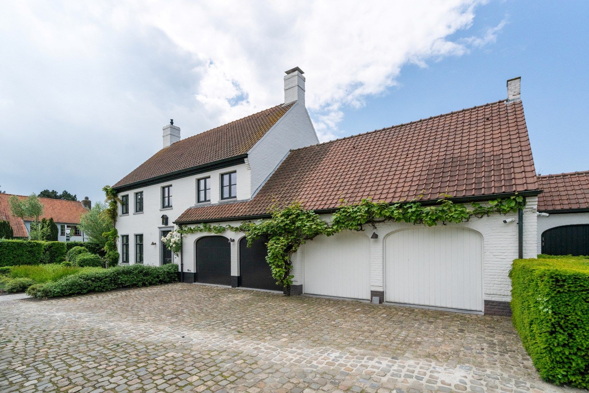 Prachtig gerenoveerde villa gelegen op een unieke locatie in het Zoute. foto 28