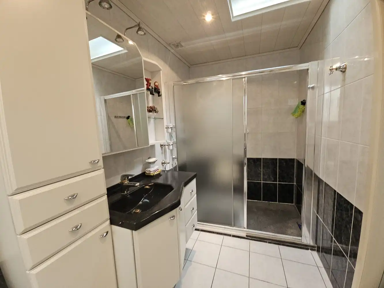 Ruime, goed gesitueerde woning nabij de Kaai foto 10