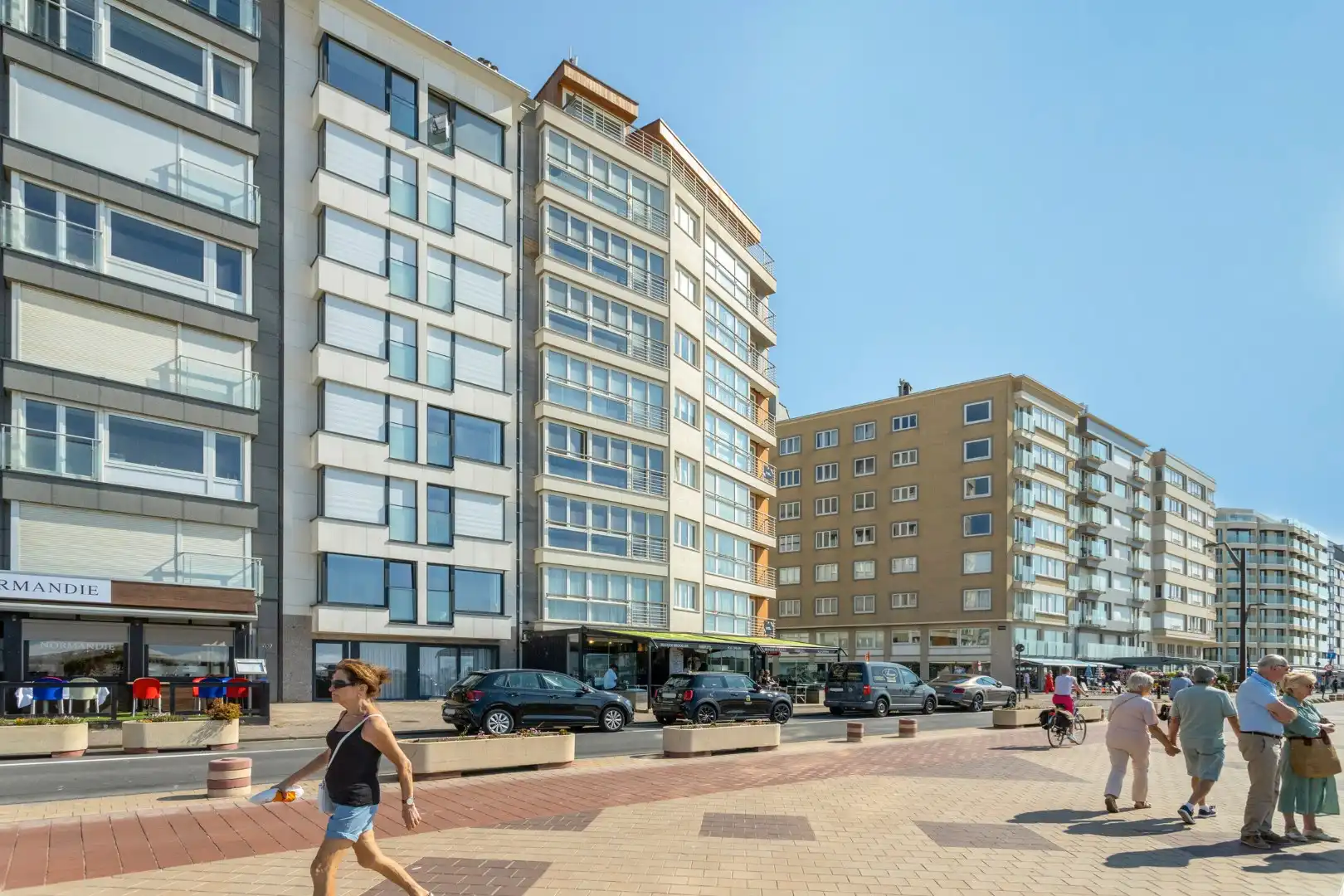 Mooi vernieuwd appartement schitterend gelegen op de Zeedijk vlakbij het Rubensplein foto 17