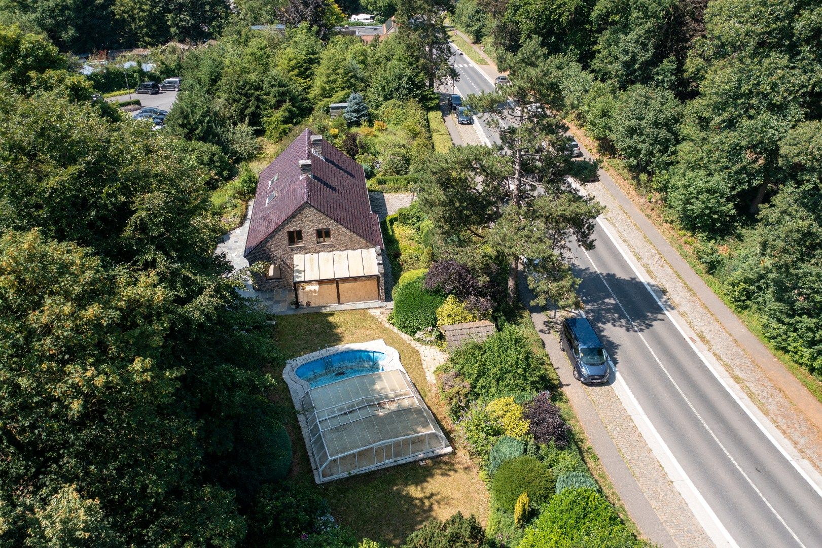 Wonen met een vakantiegevoel – unieke villa op de top van de Rodeberg foto 2