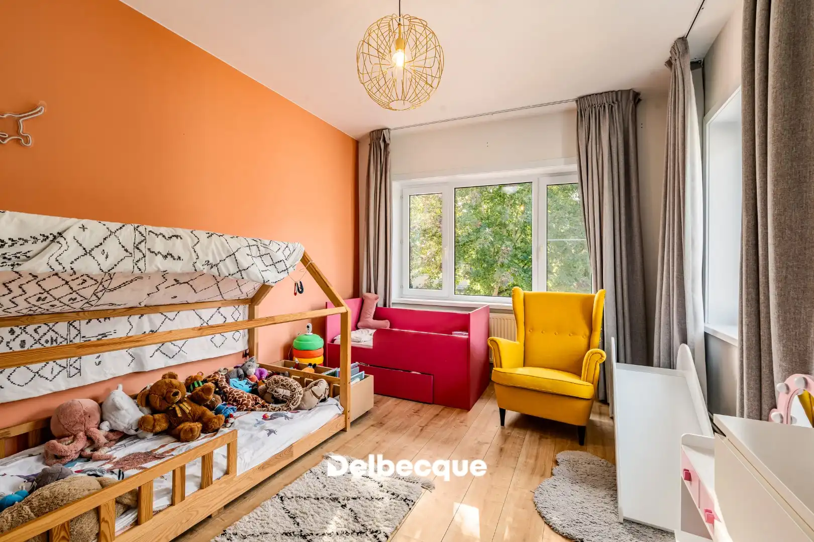 Instapklare halfopen woning in topbuurt te Sint-Andries foto 11
