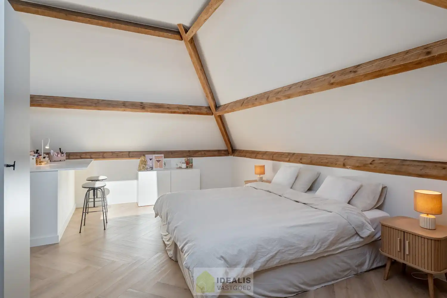 IDEALIS VASTGOED – Een prachtige instapklare woning in het fijne Hamont op een steenworp van de NL-grens! foto 38
