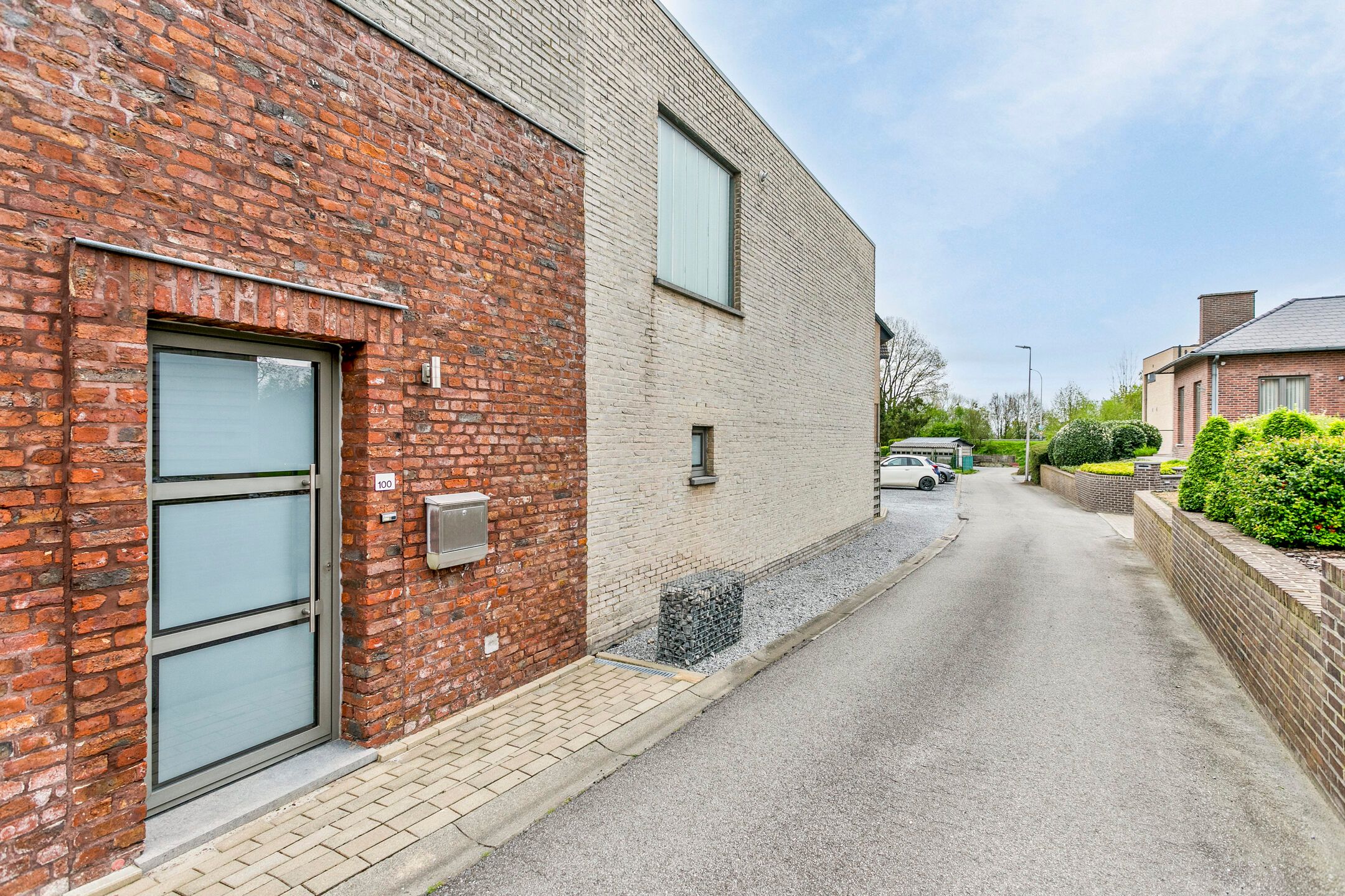 Volledig gerenoveerde woning te Borgloon foto 2