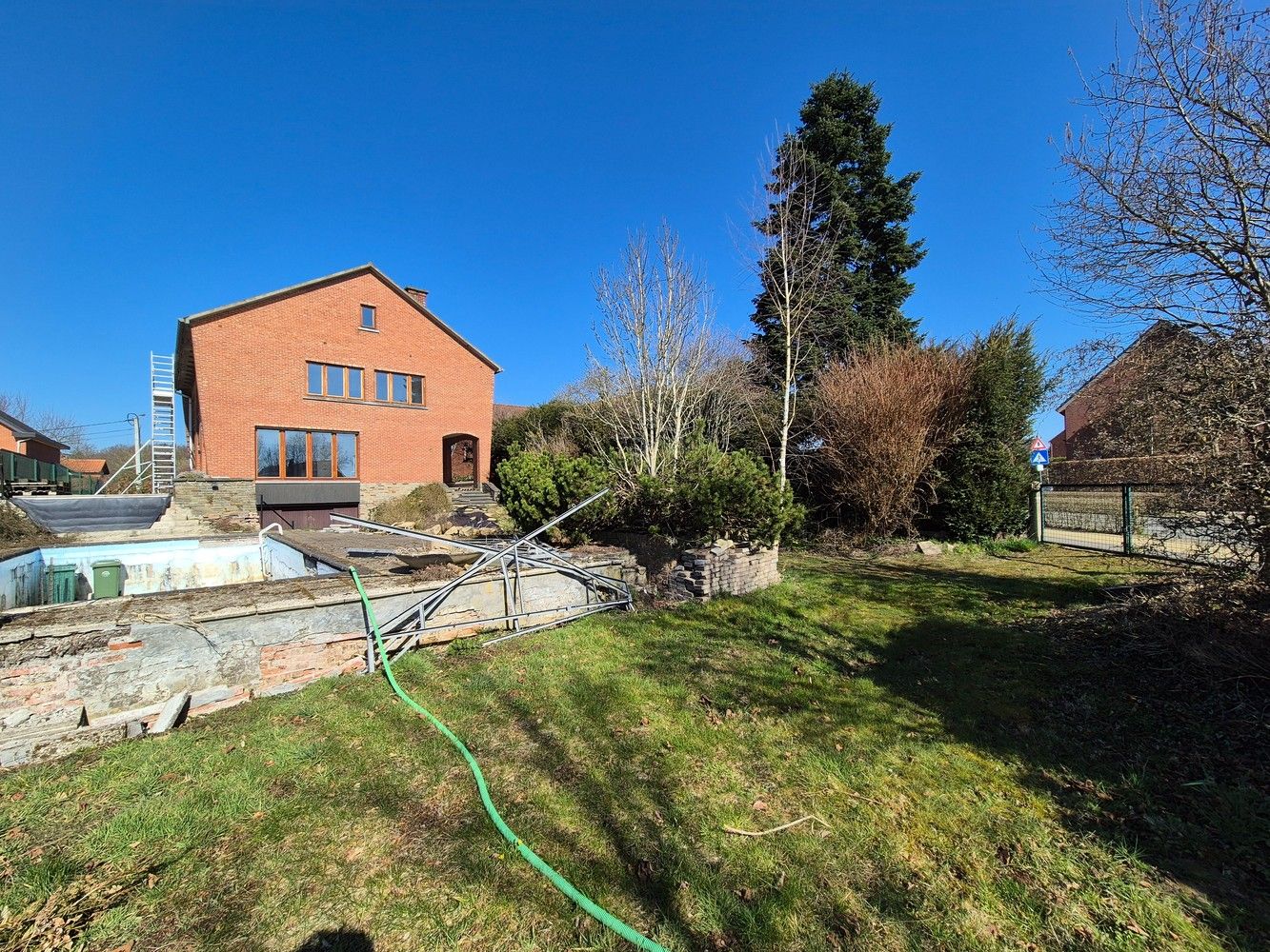 "Unieke Kansen: Ruime Woning met Tuin & Apart Appartement!" foto 6