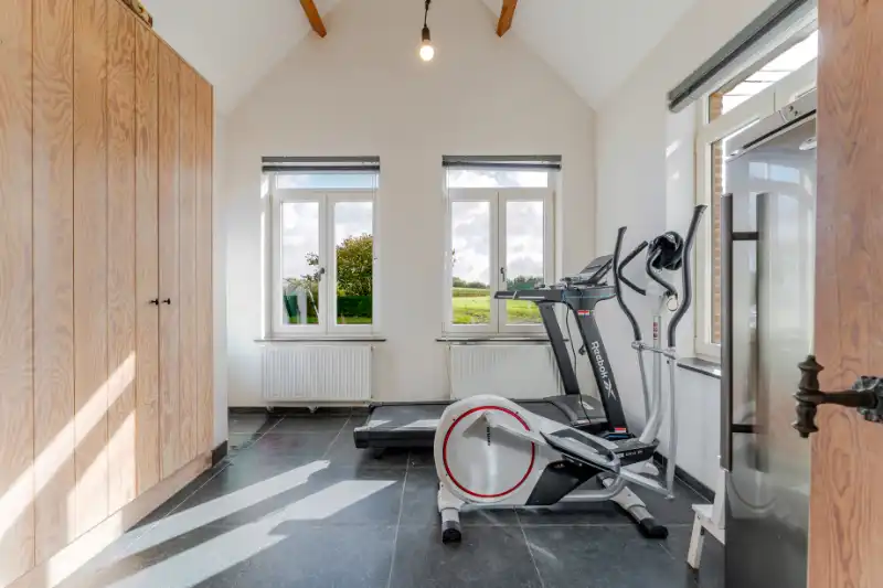 Grote woning op ruim perceel met landelijk karakter. foto 7