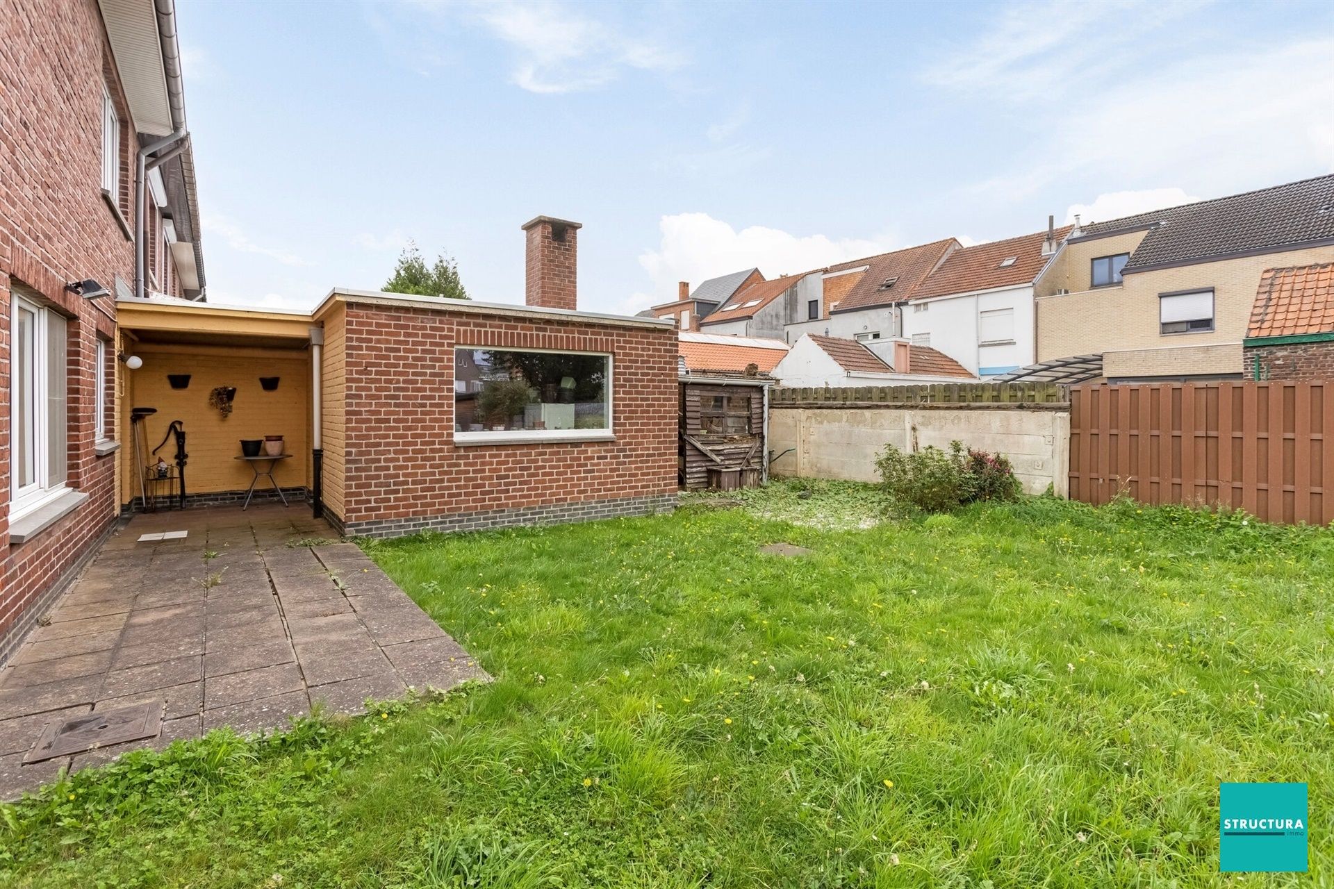Driegevelwoning met zuid-west tuin in rustige straat foto 8