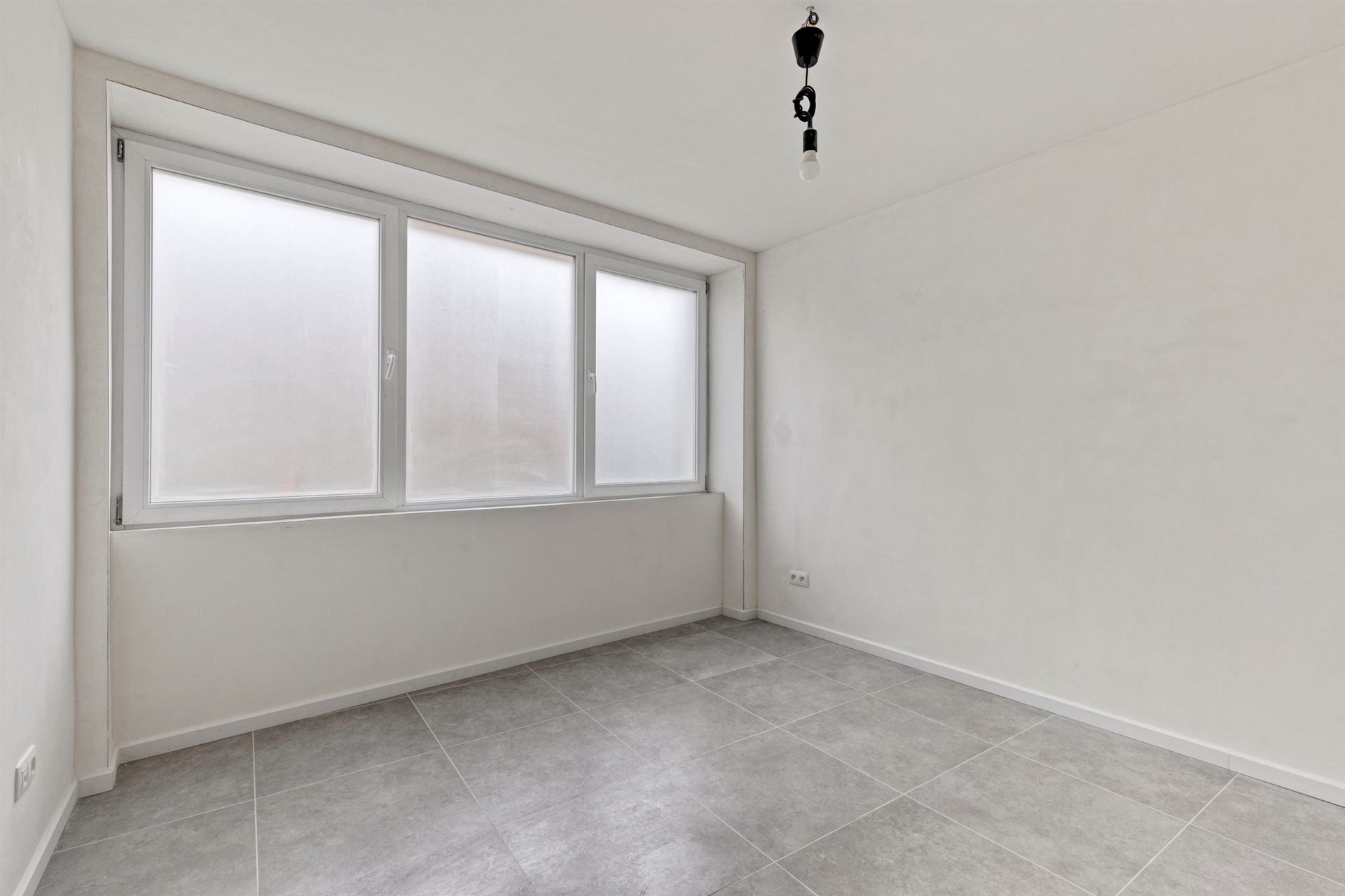Vernieuwbouw appartement 2025 met aparte privatieve toegang foto 7