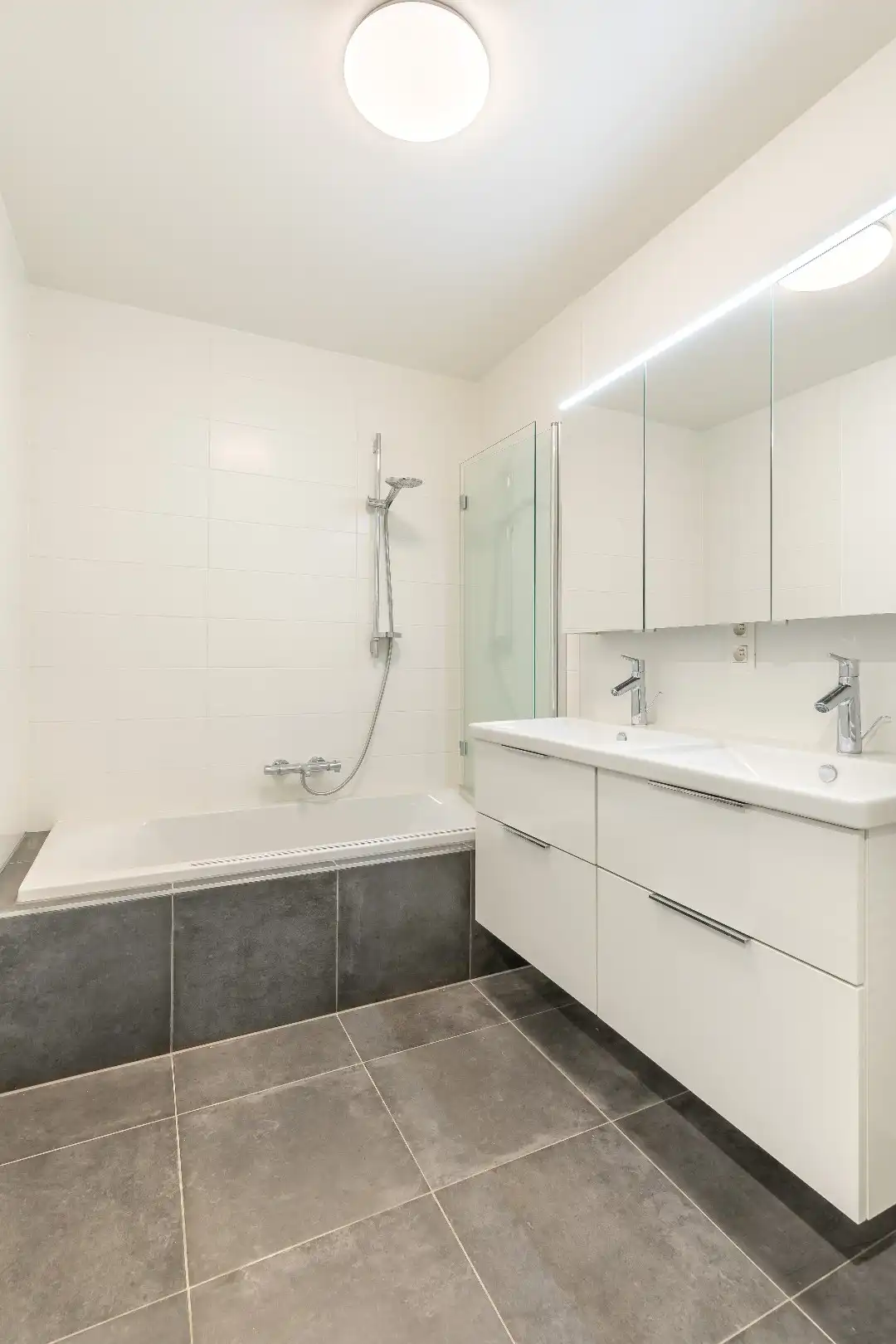 Lichtrijk 2-slaapkamerappartement in Leuven! foto 9