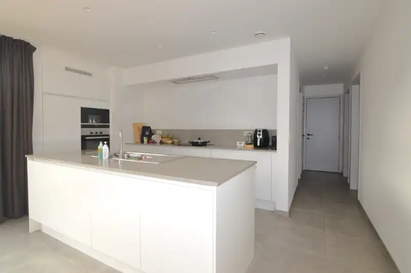 Appartement met 2 slaapkamers, terras en autostaanplaats te Boortmeerbeek. foto 7