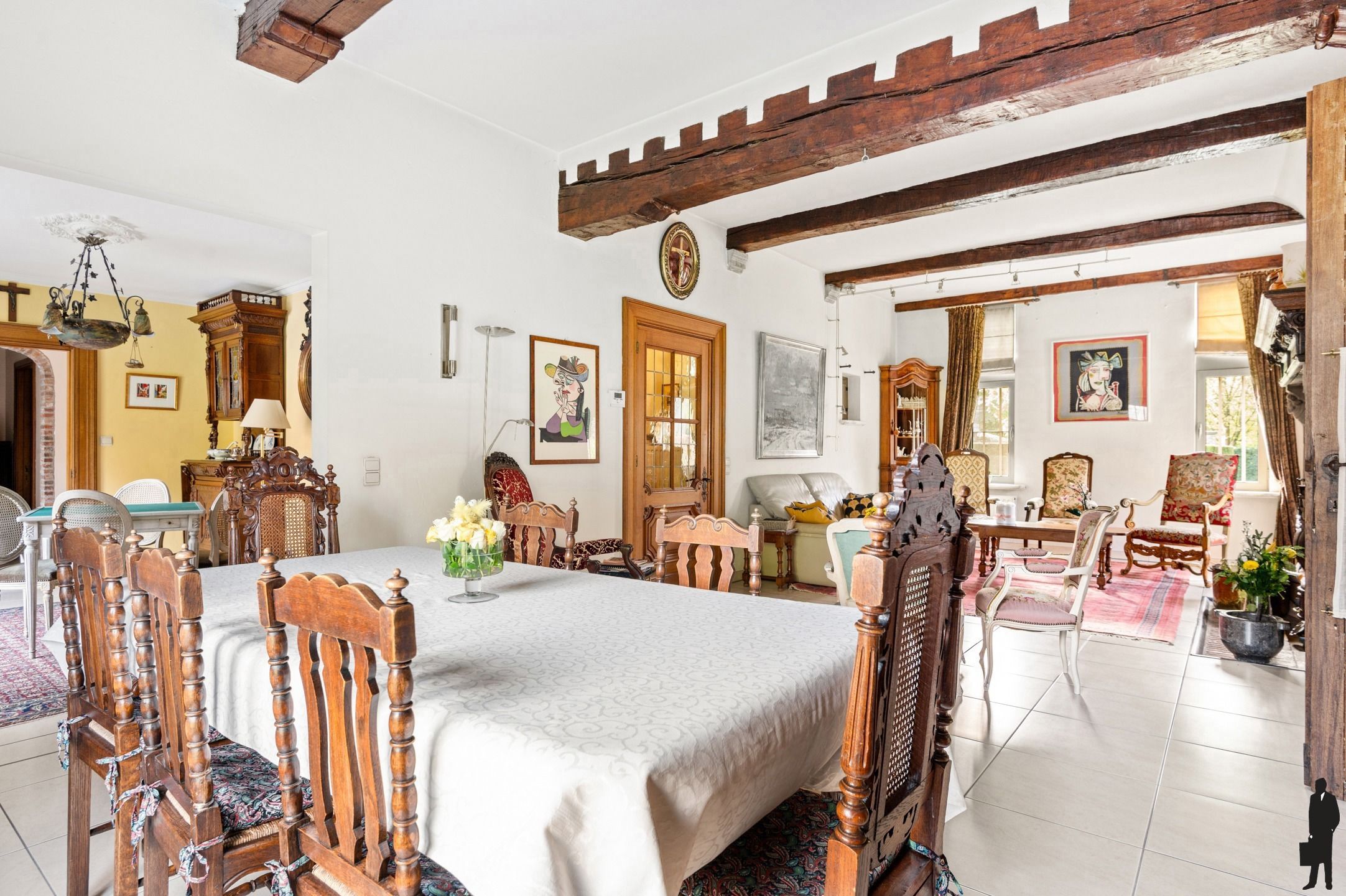 Exclusieve villa met conciërgewoning op 4.102m² foto 13