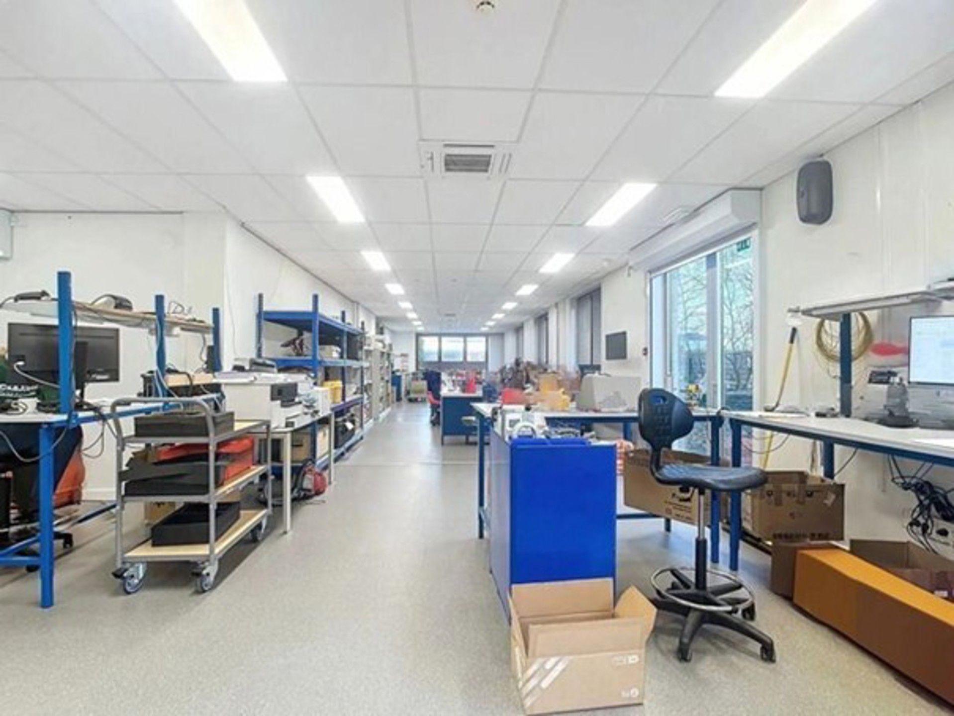 Polyvalent bedrijfsgebouw van 643m² te Mechelen-Noord foto 4