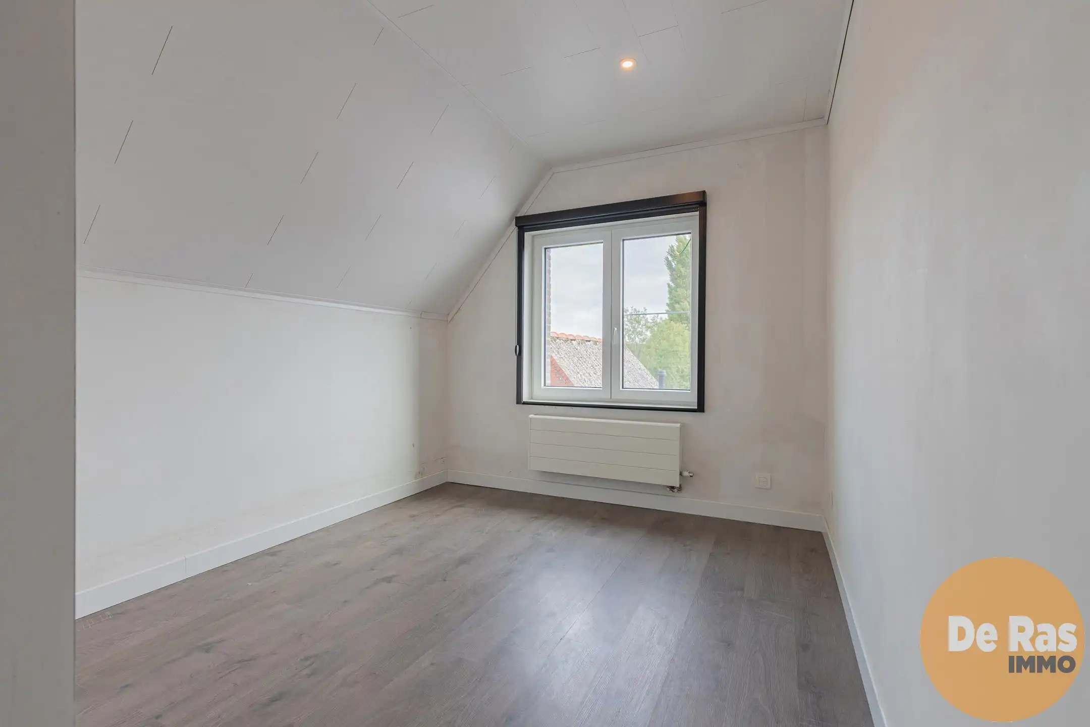 BAVEGEM - Gezinswoning met tuin en grote garage/werkplaats foto 20