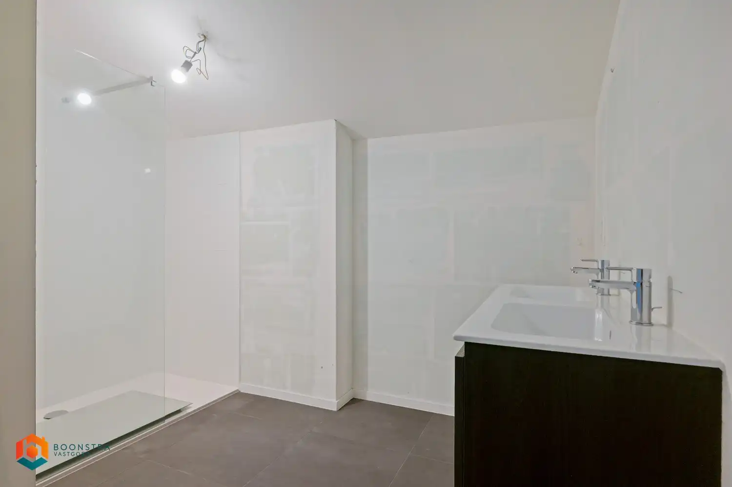 Duplex-appartement met 3 slaapkamers en 2 ondergrondse parkeerplaatsen in Duffel foto 9