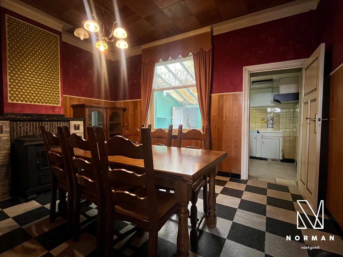 Te renoveren rijwoning te koop met tuin!  foto 8