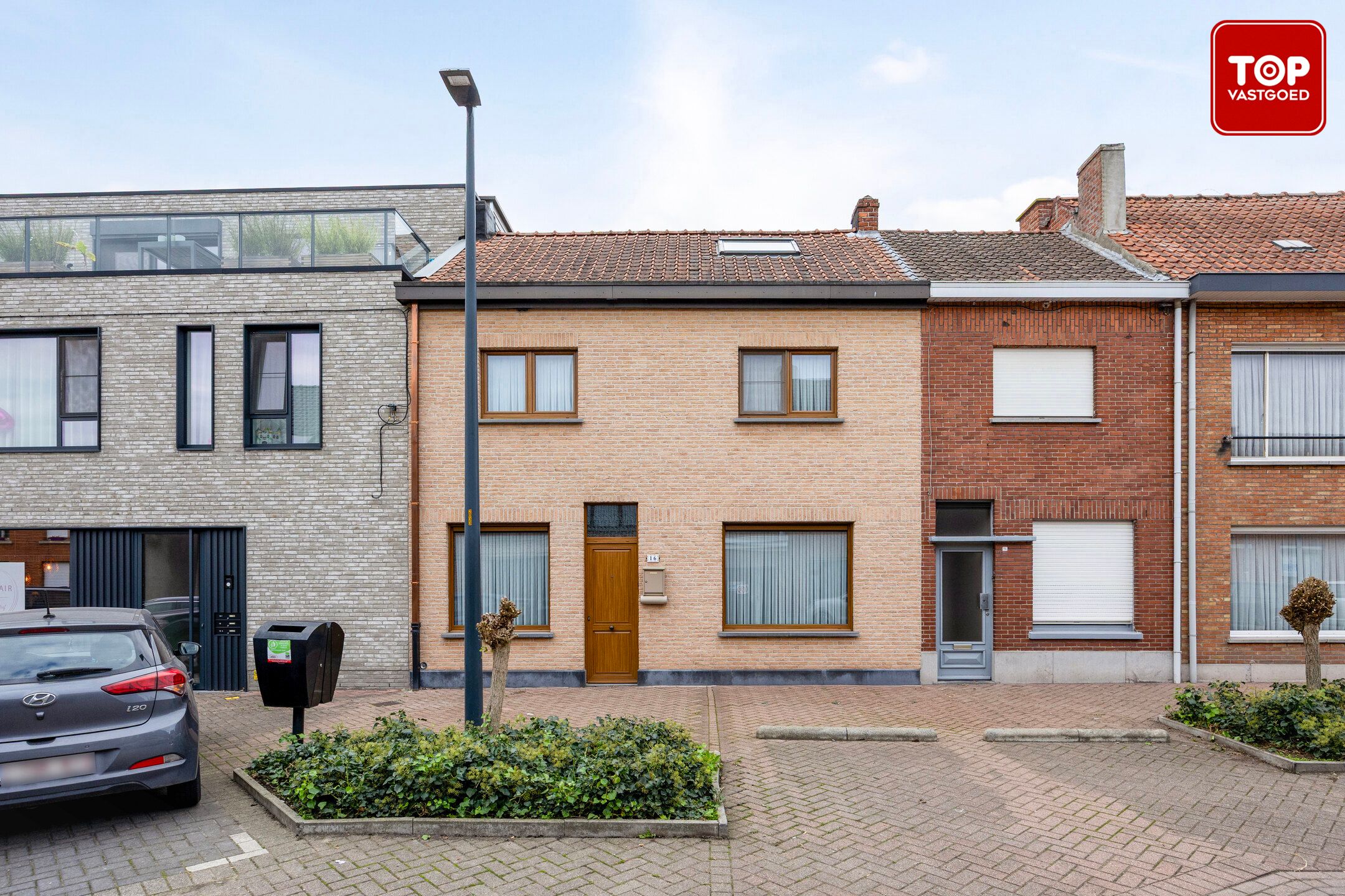 Instapklare woning met 3 slaapkamers en garage.  foto 2