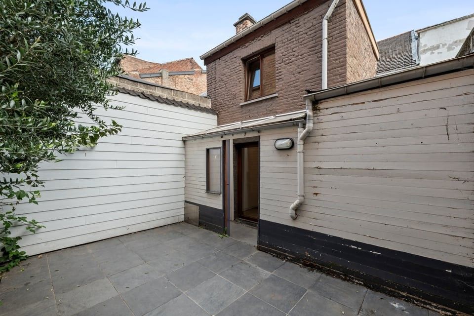 CHARMANTE, INSTAPKLARE STADSWONING MET 4 SLAAPKAMERS IN HARTJE TONGEREN foto 30
