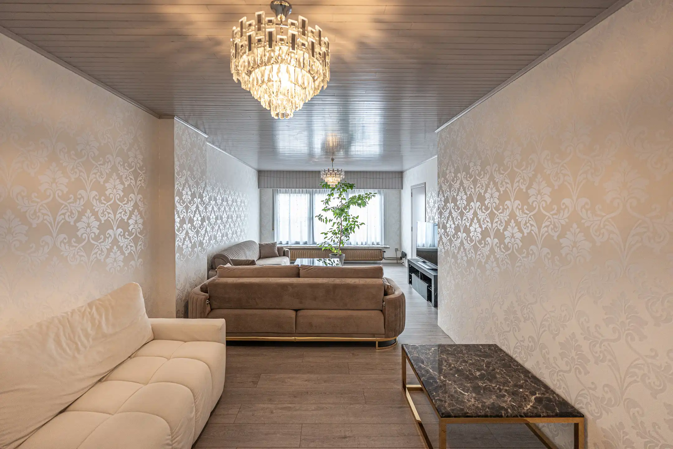 Aangenaam gezinswoning met garage en tuin foto 15