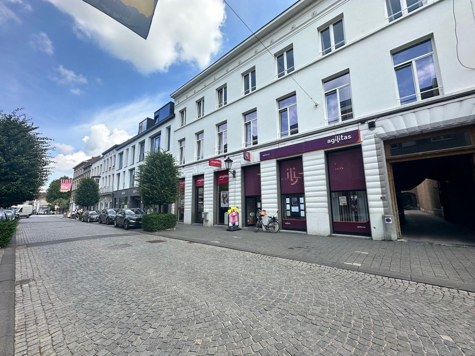 Commerciële ruimte op top locatie in Mechelen foto {{pictureIndex}}