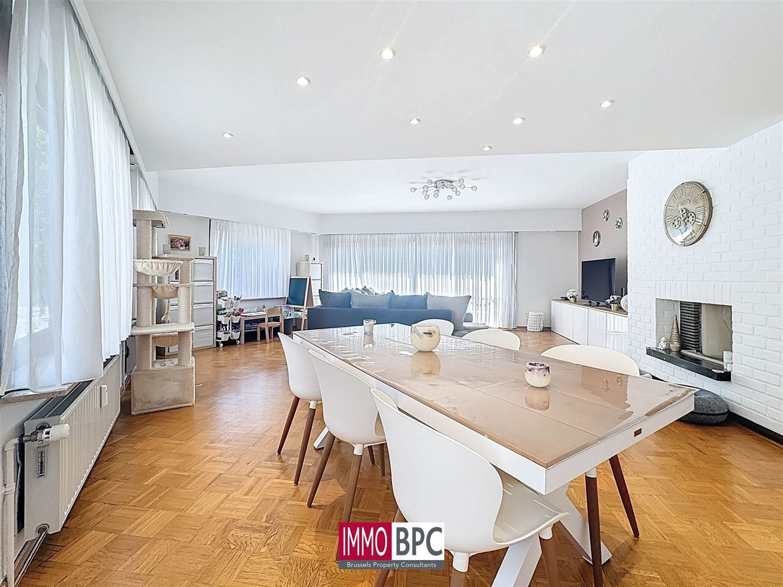 volledig gerenoveerd appartement van 140 m² foto 5