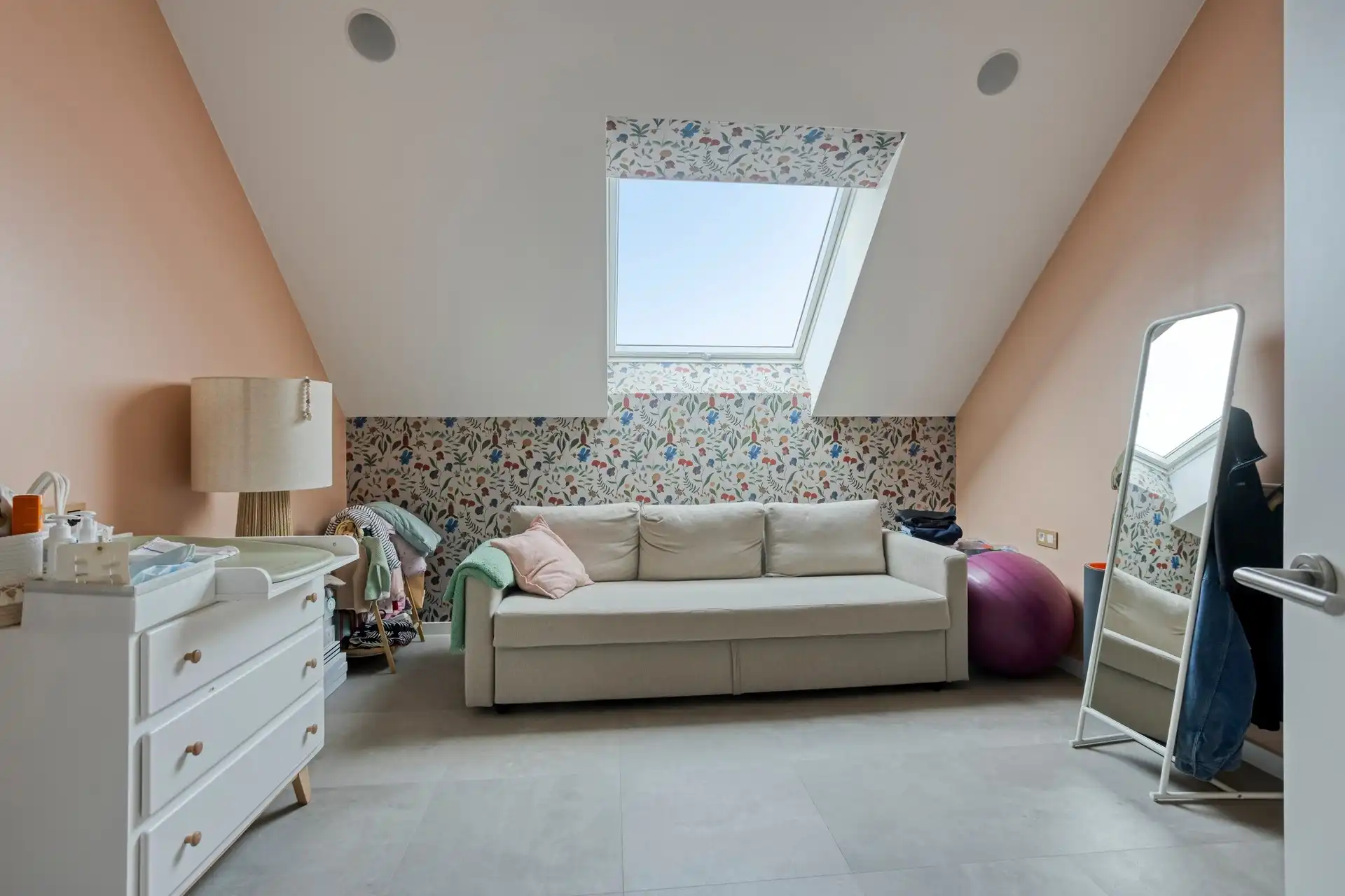 Woning met loods.  foto 10