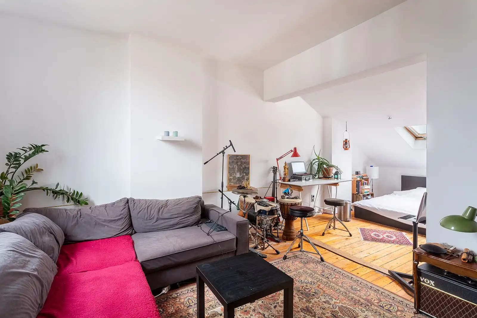 Charmante authentieke woning met 3 slaapkamers en stadstuin nabij Markgravelei foto 24