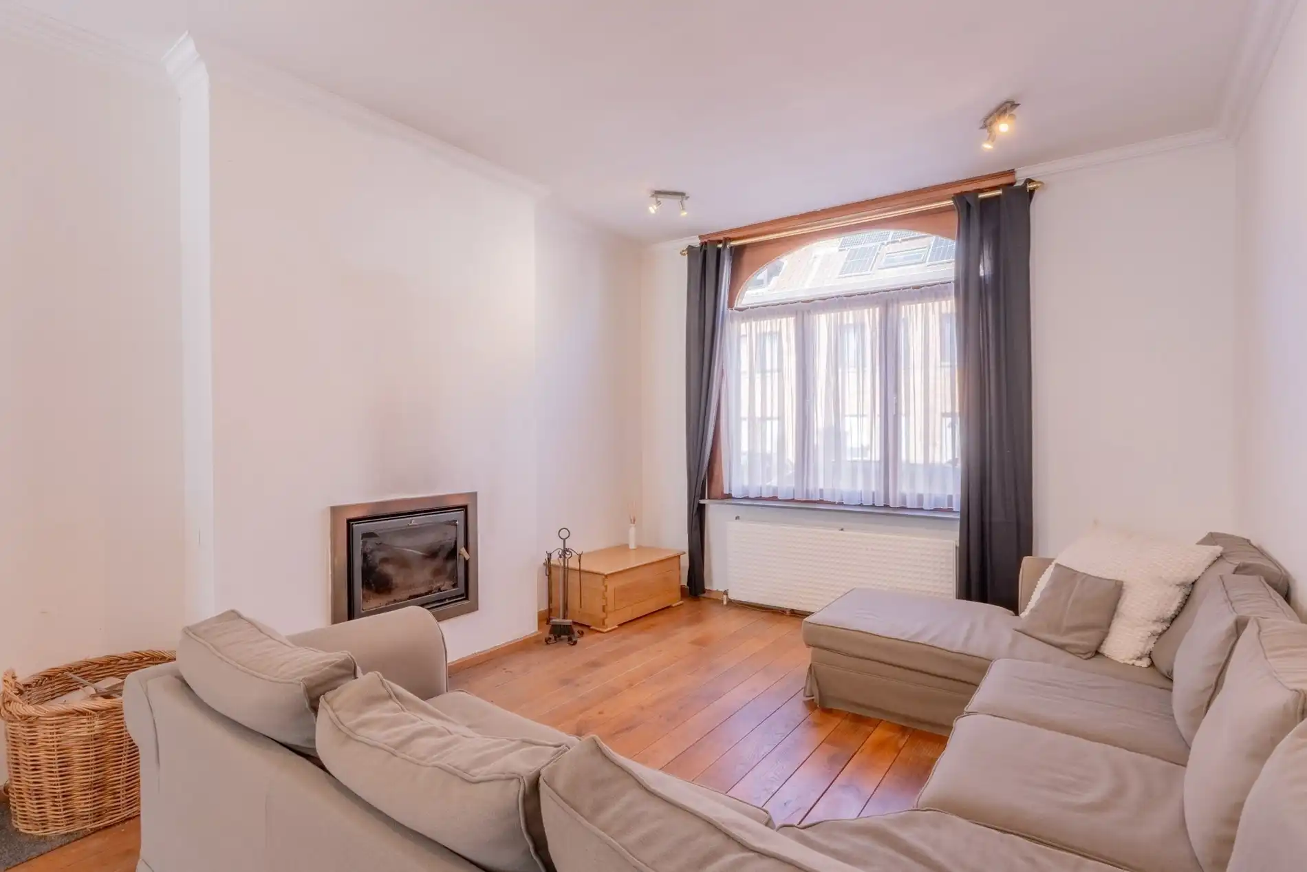 Charmant herenhuis met 5 kamers en zonnige tuin foto 2