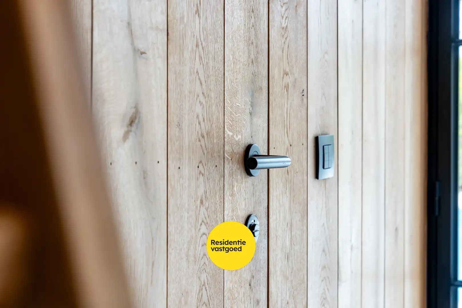 Exclusieve villa met zwembad en poolhouse in de nieuwe St-Annawijk te Sint-Andries foto 31