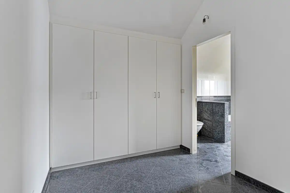 Ruime woning met thuiskantoor te Lendelede foto 10