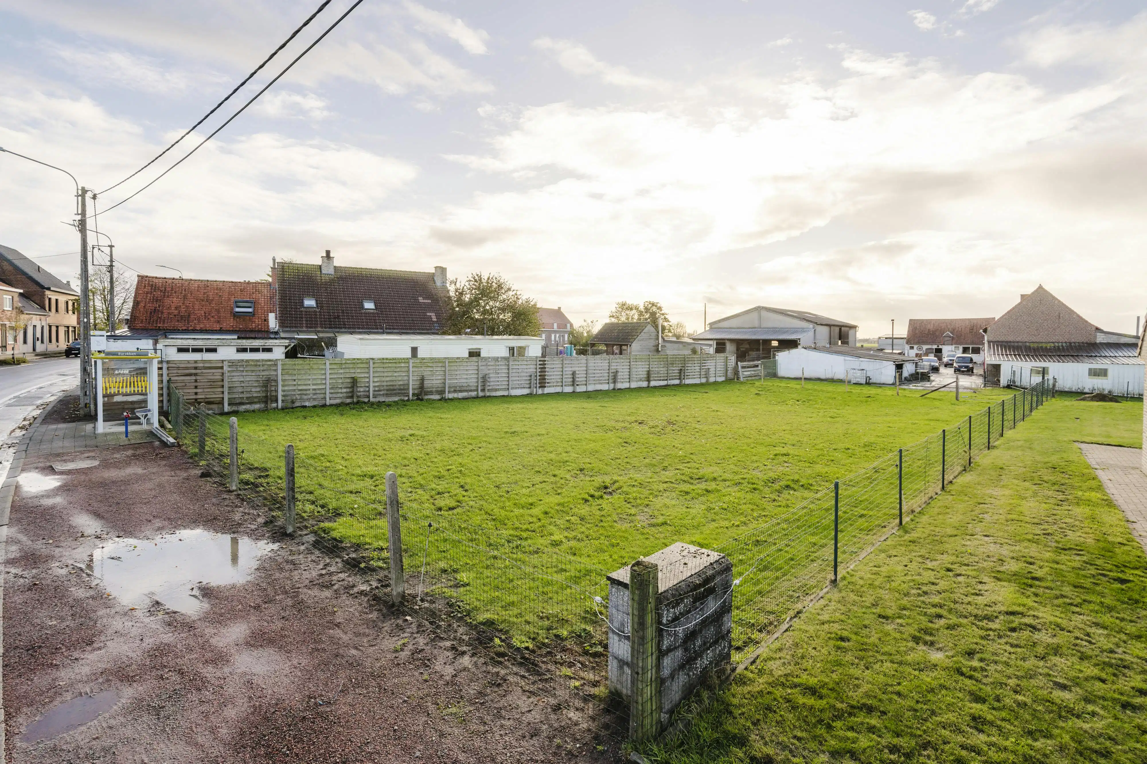 Mooi perceel bouwgrond (708m²)te koop in Moorsele!  foto 4