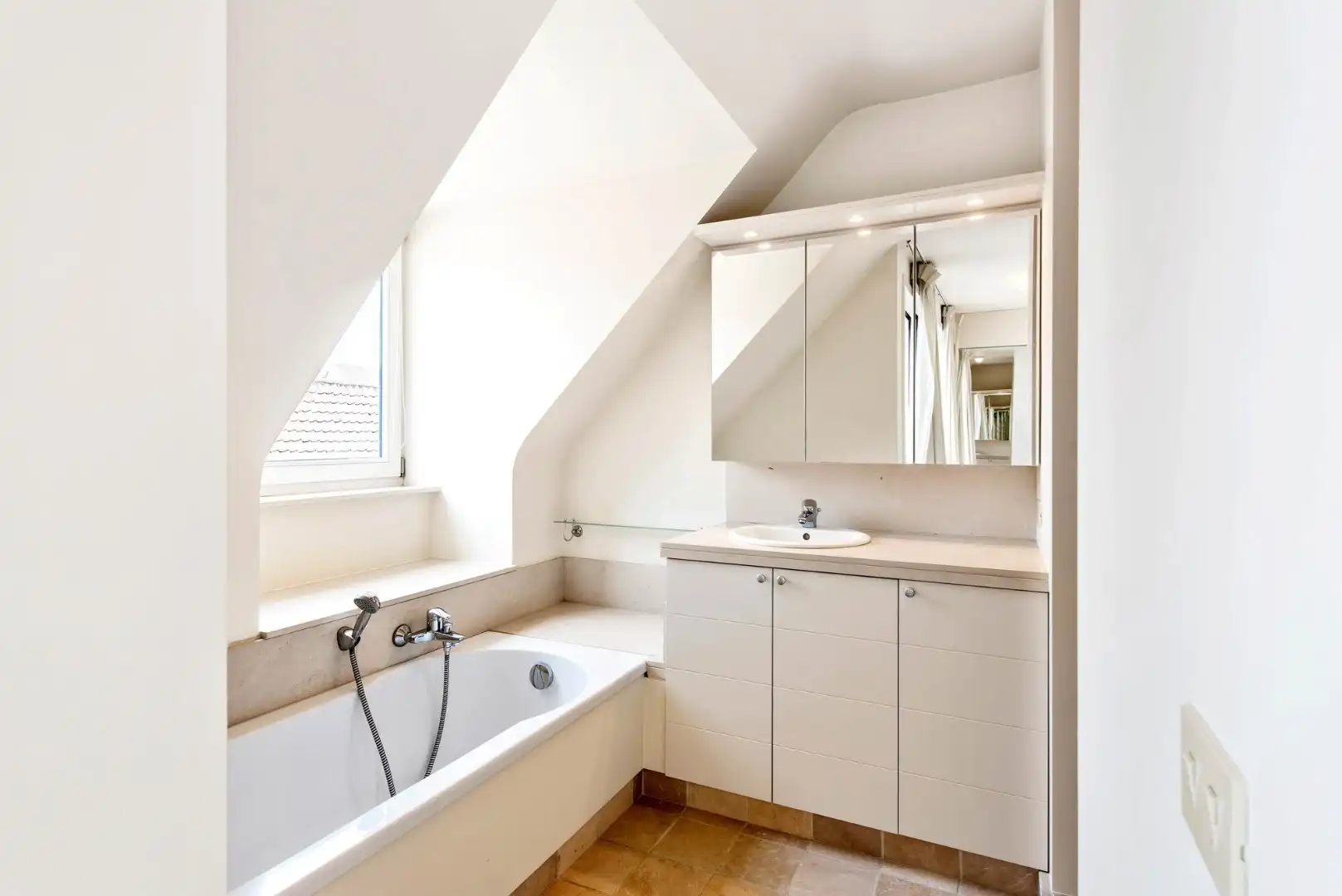 Exclusief dakappartement aan de Brugse reien foto 11