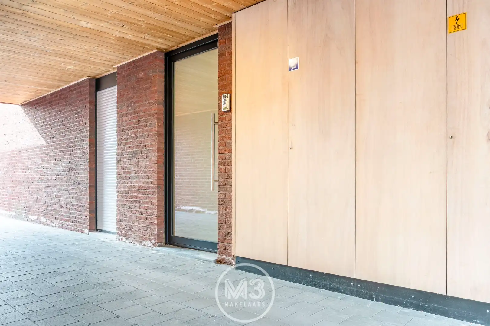 Gelijkvloers appartement met tuin en garage foto 12