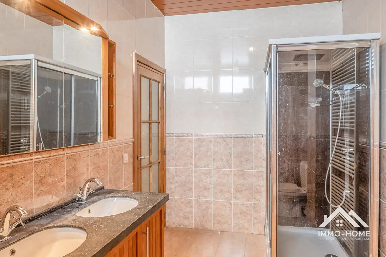 Goed draaiende frituur met appartement op een topligging!  foto 22