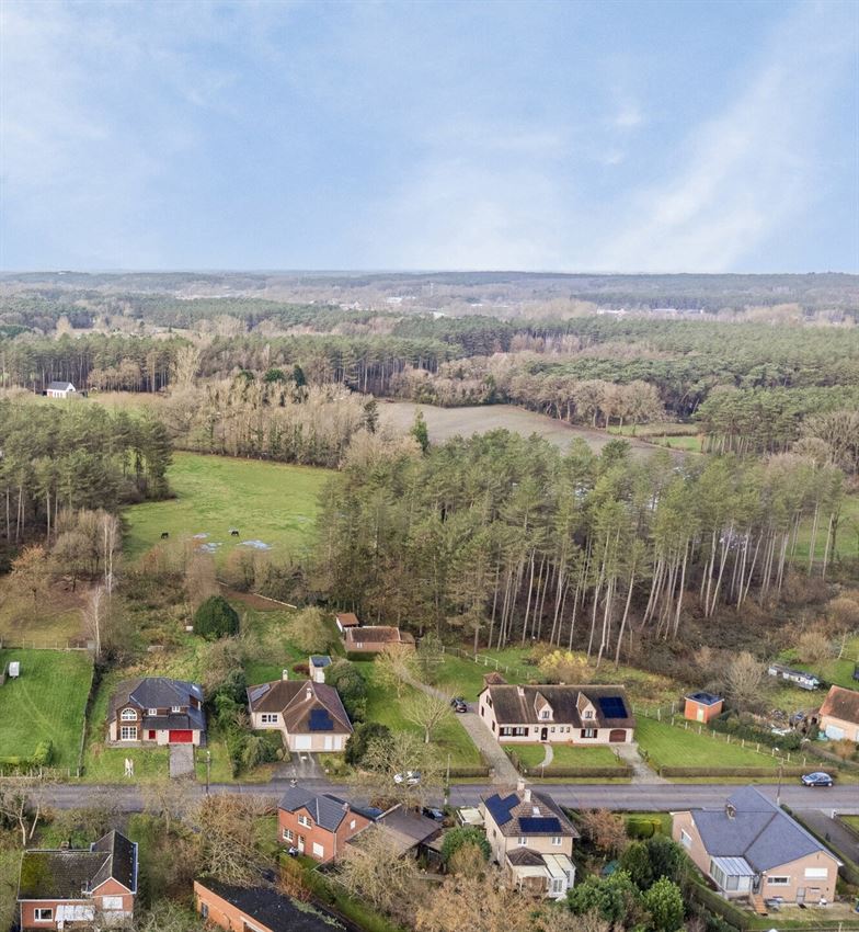 Karaktervolle vrijstaande woning met landelijke charme foto 37