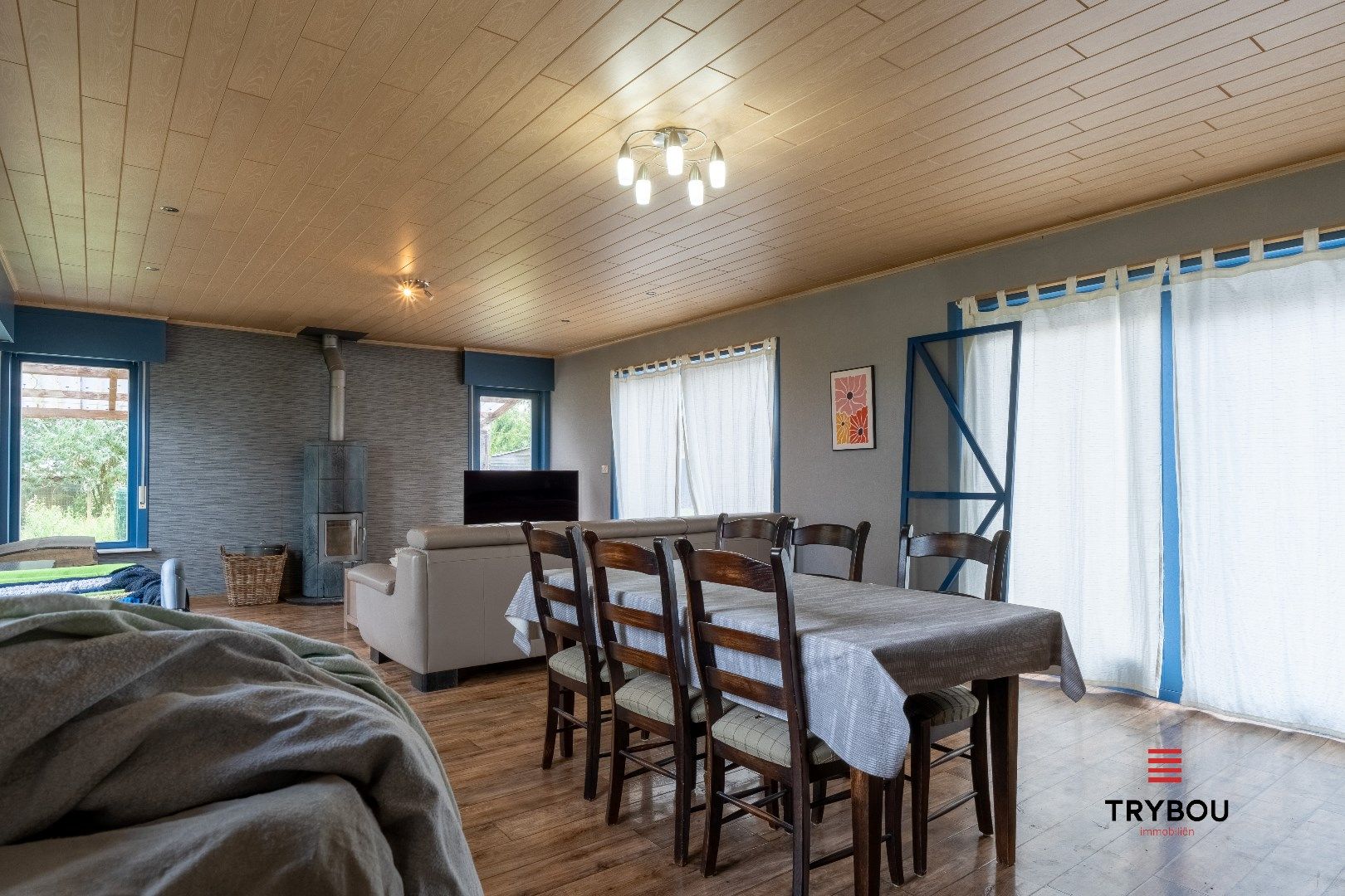 Te huur – Landelijke eigendom met loods in Merkem foto 7