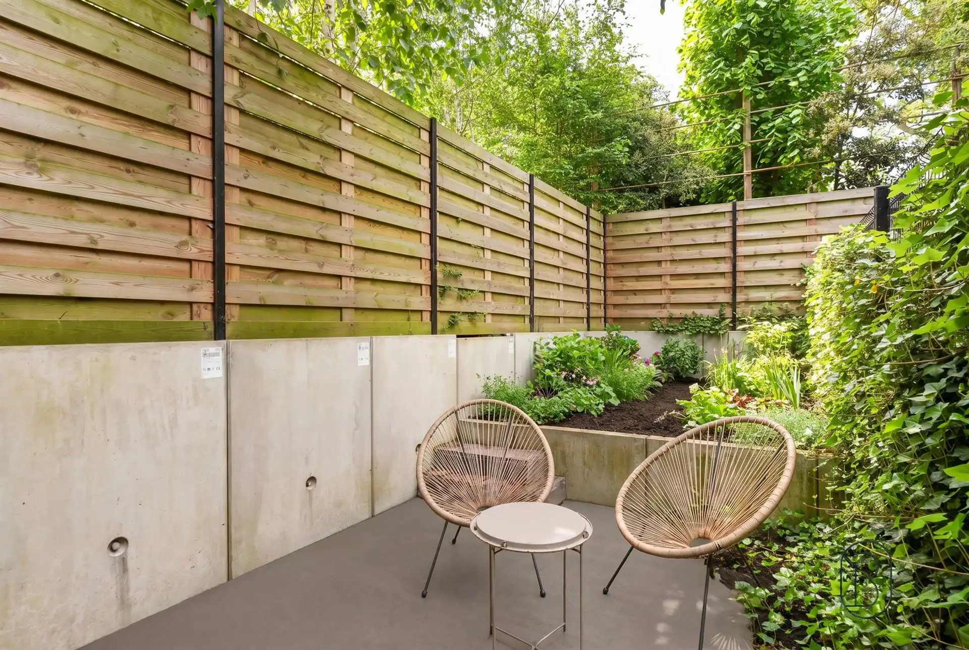 Mooie nieuwbouwwoning met 3 slk en 2 badkamers, + tuin foto 7